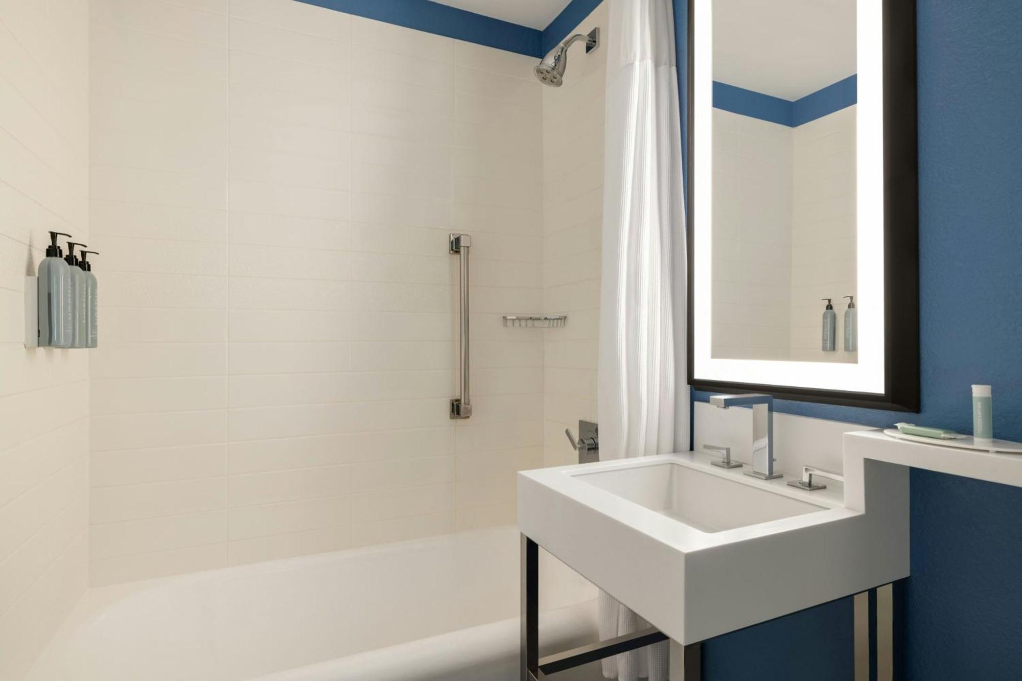 Courtyard By Marriott San Francisco Union Square Hotel Bagian luar foto