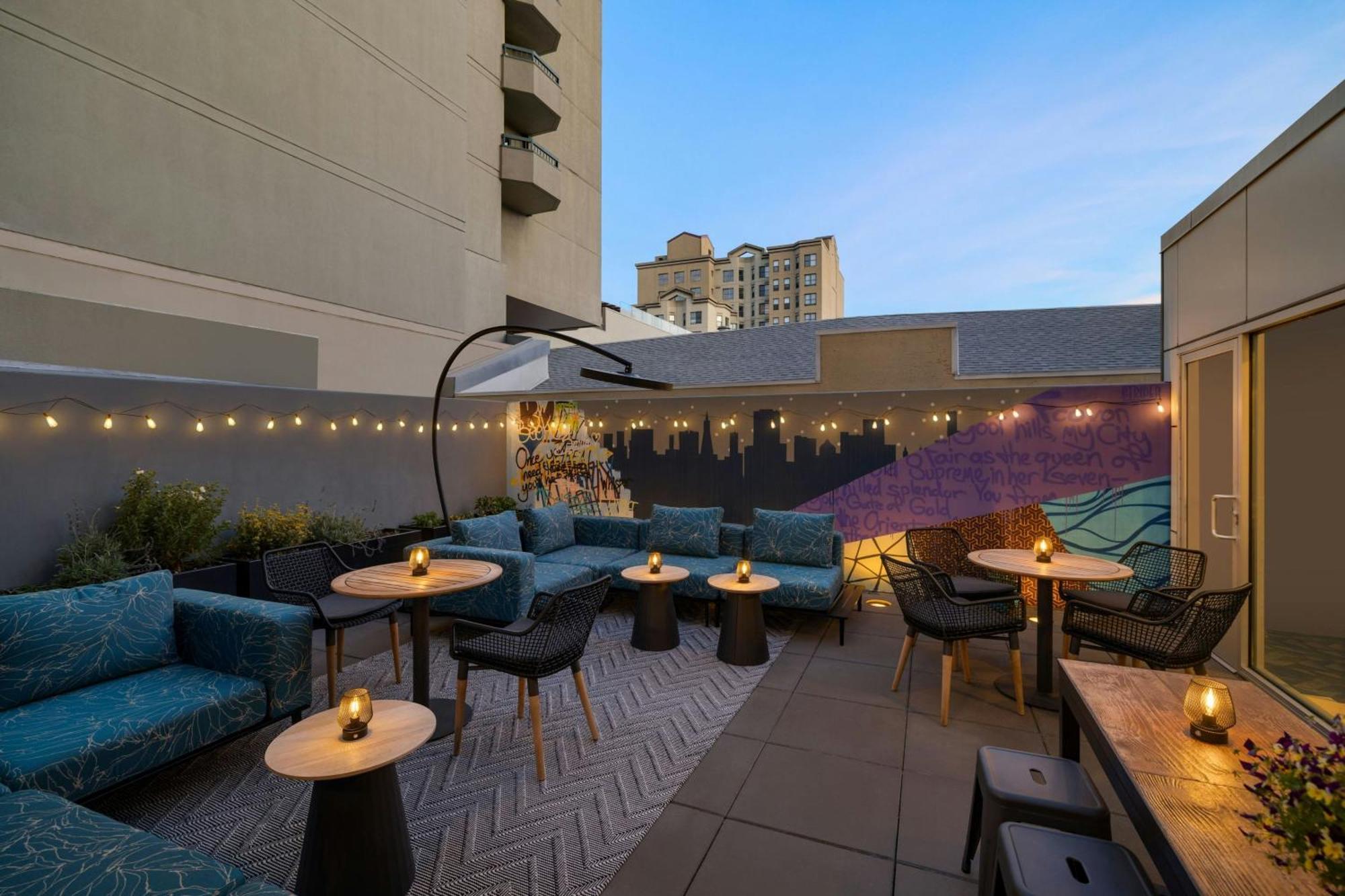 Courtyard By Marriott San Francisco Union Square Hotel Bagian luar foto